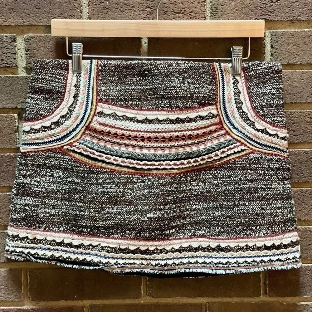 Zara Women's Yarn Embroidered Mini Skirt Size L